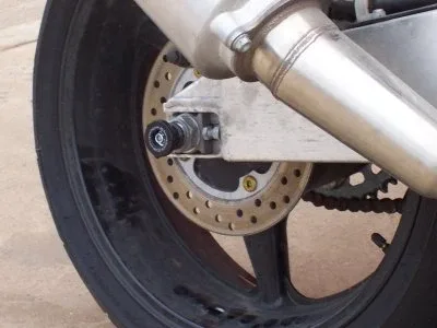 R&G Слайдери за ос за Honda CBR 929RR (2000–2001)