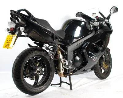 R&G Слайдери за ос за Triumph Speed Triple 1050 (2005–2010), Sprint ST 1050 (2005–2007, 2010)