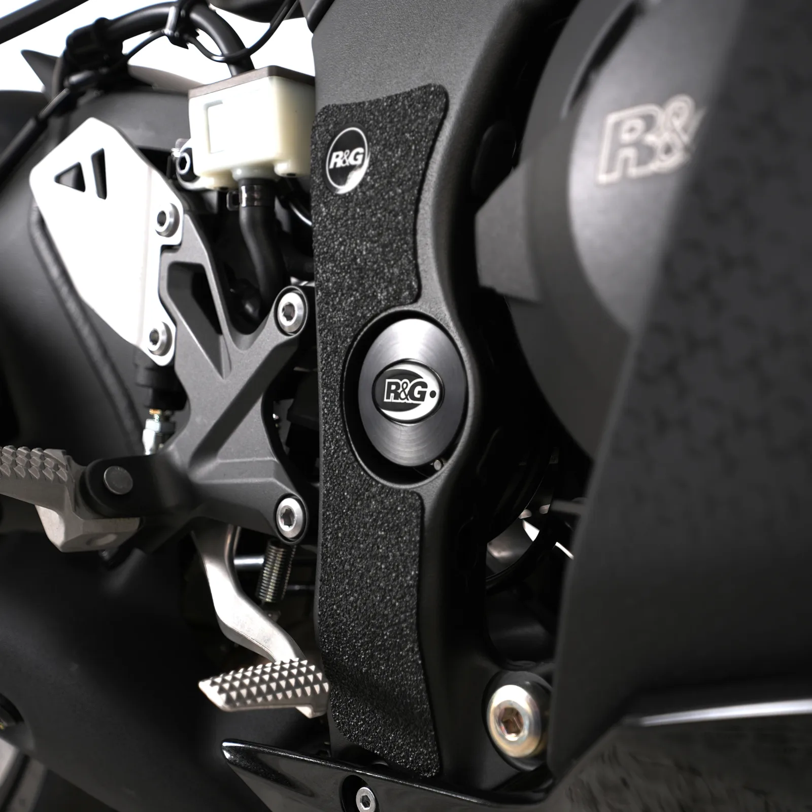 R&G Тапи за рама за Kawasaki ZX-10R (2008+), Z1000 (2010–2018), Z1000SX (2011–2019), Z1000R (2017–2020) и др.