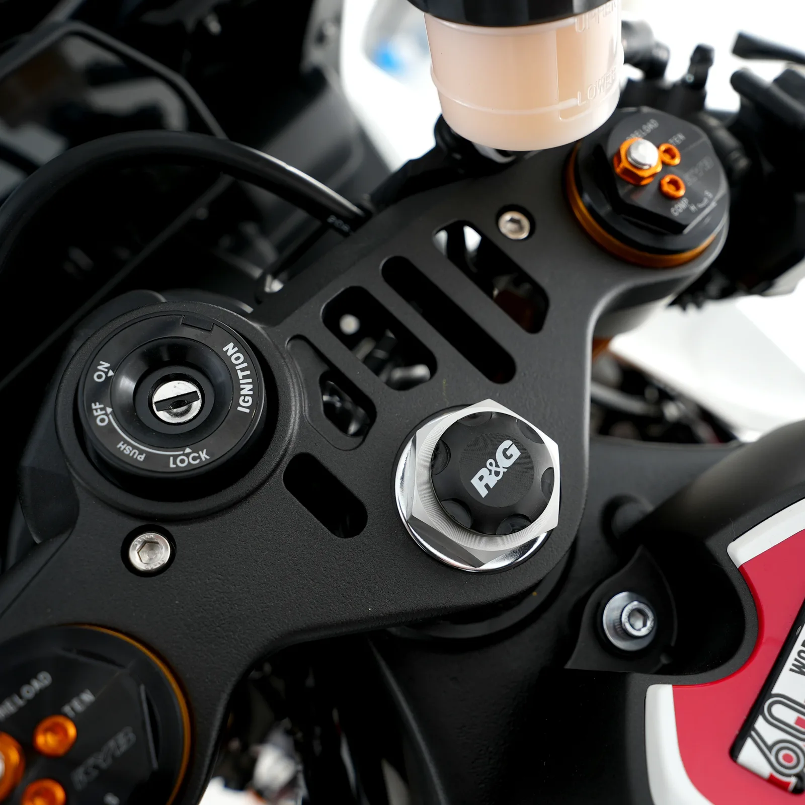 R&G Тапи за рама за Suzuki V-Strom 1000 (2014–2020), V-Strom 1050 (2020+), Yamaha YZF-R1 (2015+) и др.