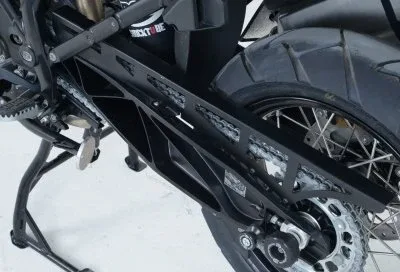 R&G Цял предпазител за верига за KTM 1190 Adventure (2013–2018), 1290 Super Adventure (2015–2020), 1050 Adventure (2015–2018)