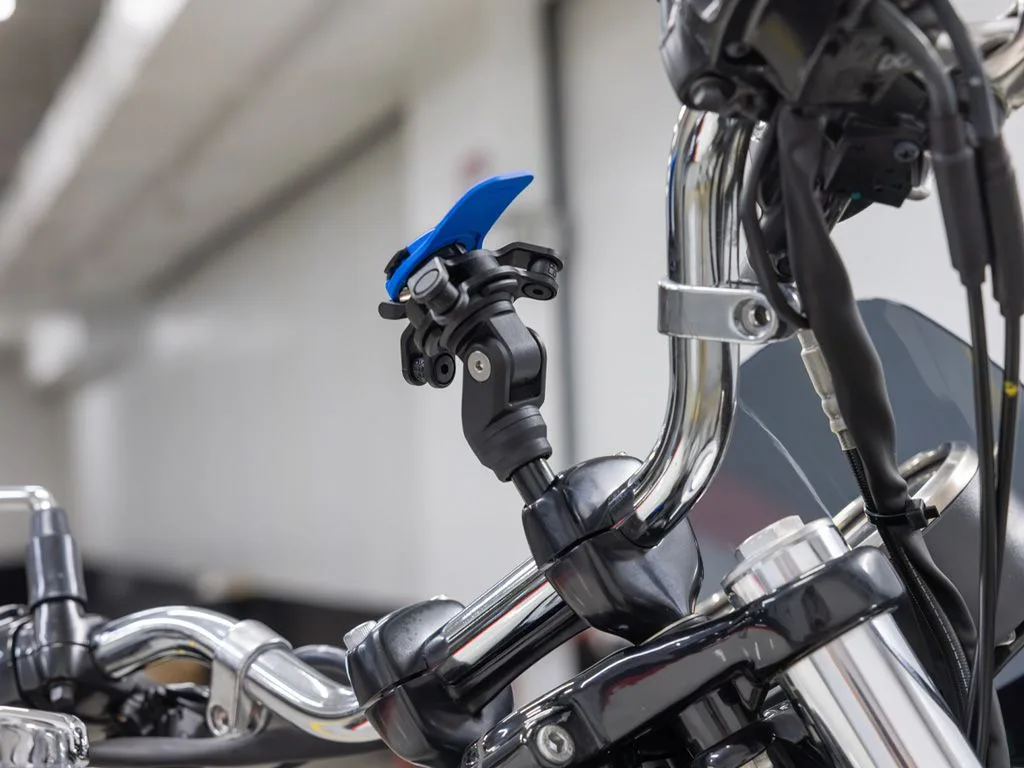Стойка за телефон за болта на скобата на кормилото Quad Lock Handlebar Clamp Bolt Mount