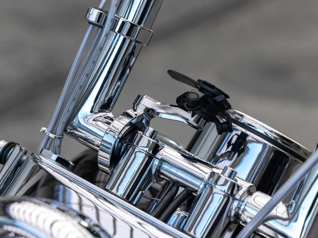 Стойка за телефон за кормило с голям диаметър Quad Lock Handlebar Mount PRO Chrome Large